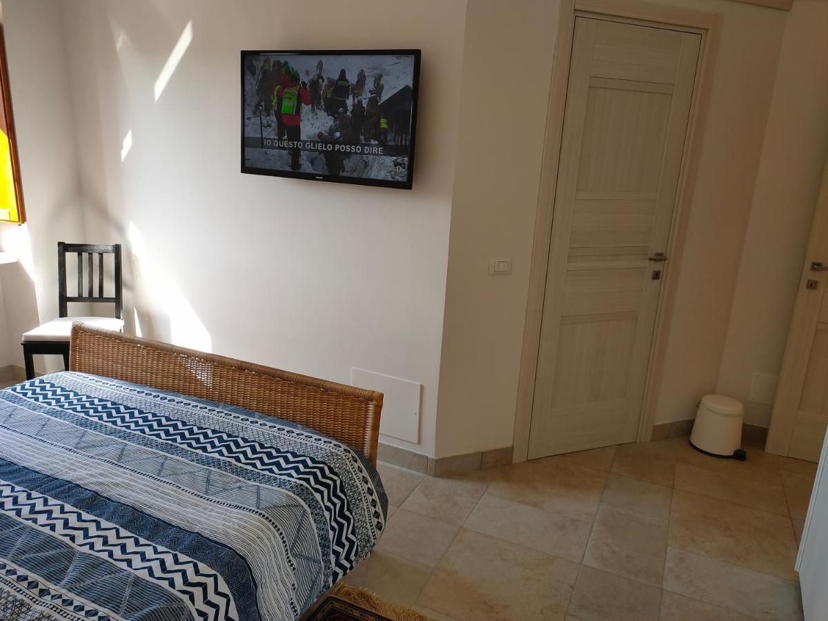...A Casa Di Sandro Tricarico Экстерьер фото